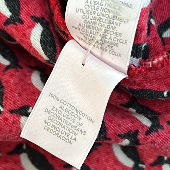 Medium Victoria’s Secret penguins red pajama button down sleep top - Picture 4 of 4
